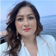 Canto lirico per tutte le età, attraverso lo studio della respirazione, tecnica, interpretazione, capacità di trasfigurazione e di entrare nel ‘flusso’ dell’esecuzione